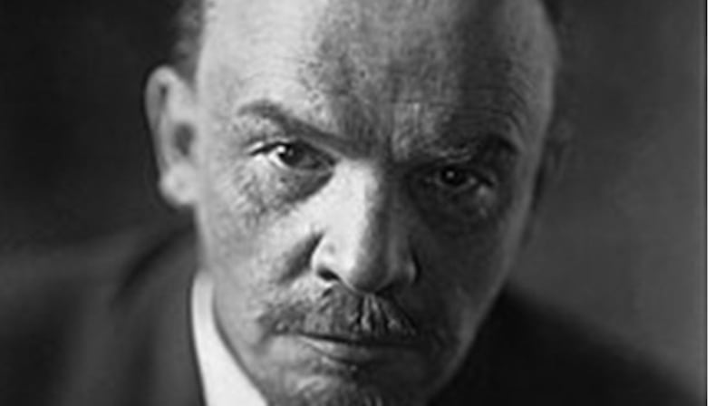 在军队建立政治机构和设立政治干部最早源于列宁(如图)领导的苏联红军。(Public Domain)