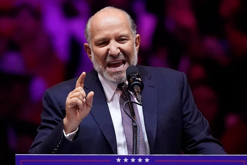 被当选美国总统特朗普提名出任商务部长的卢特尼克(Howard Lutnick)(美联社图片)